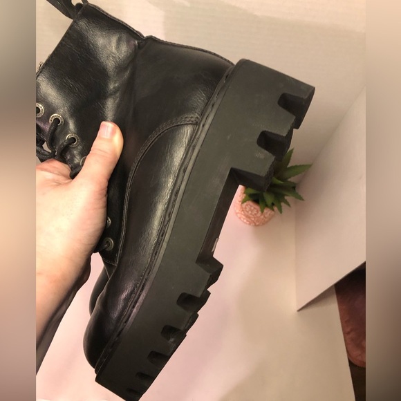 LAMODA Black Leather Platform Boots - Picture 16 of 16